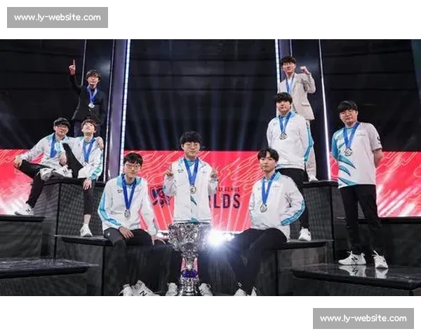 XX战队登顶S赛之巅，选手赛后哽咽：这是我们的一切！