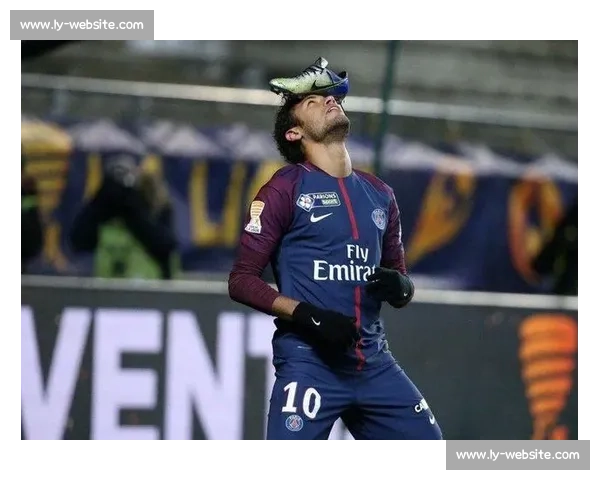 内马尔盘带如闪电，盘点那些令人窒息的进球瞬间！